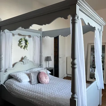 Heron Maison Bed & Breakfast *