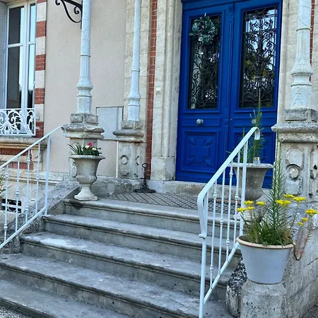 Heron Maison Bed and Breakfast Roumazières